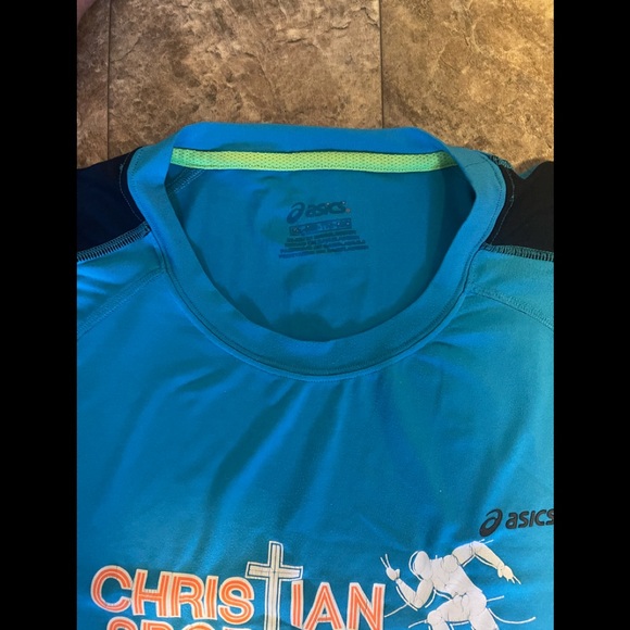 ASICS sports performance shirt - Picture 3 of 3